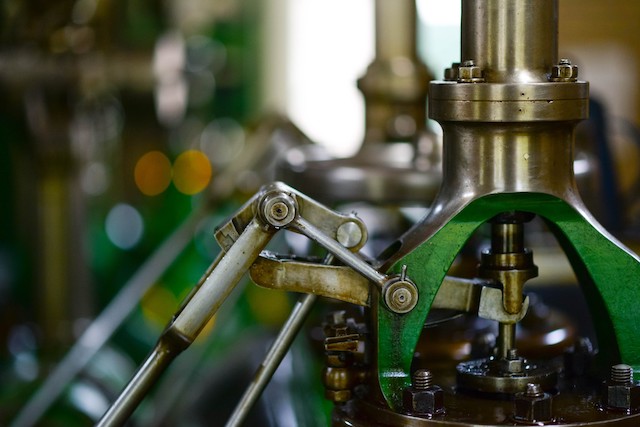 what is Swiss machining